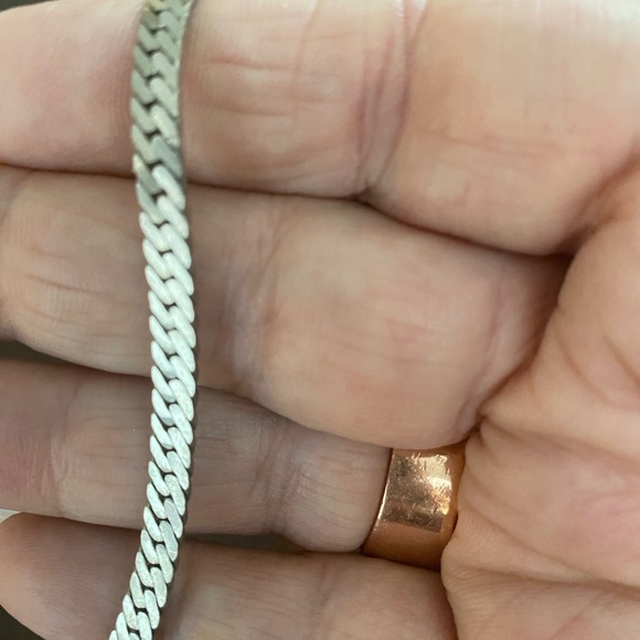 3 costume necklaces glass bead and cross - Picture 16 of 16